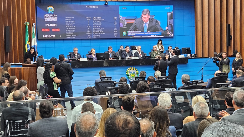 Reitor da UCDB participa da abertura do ano legislativo na Assembleia