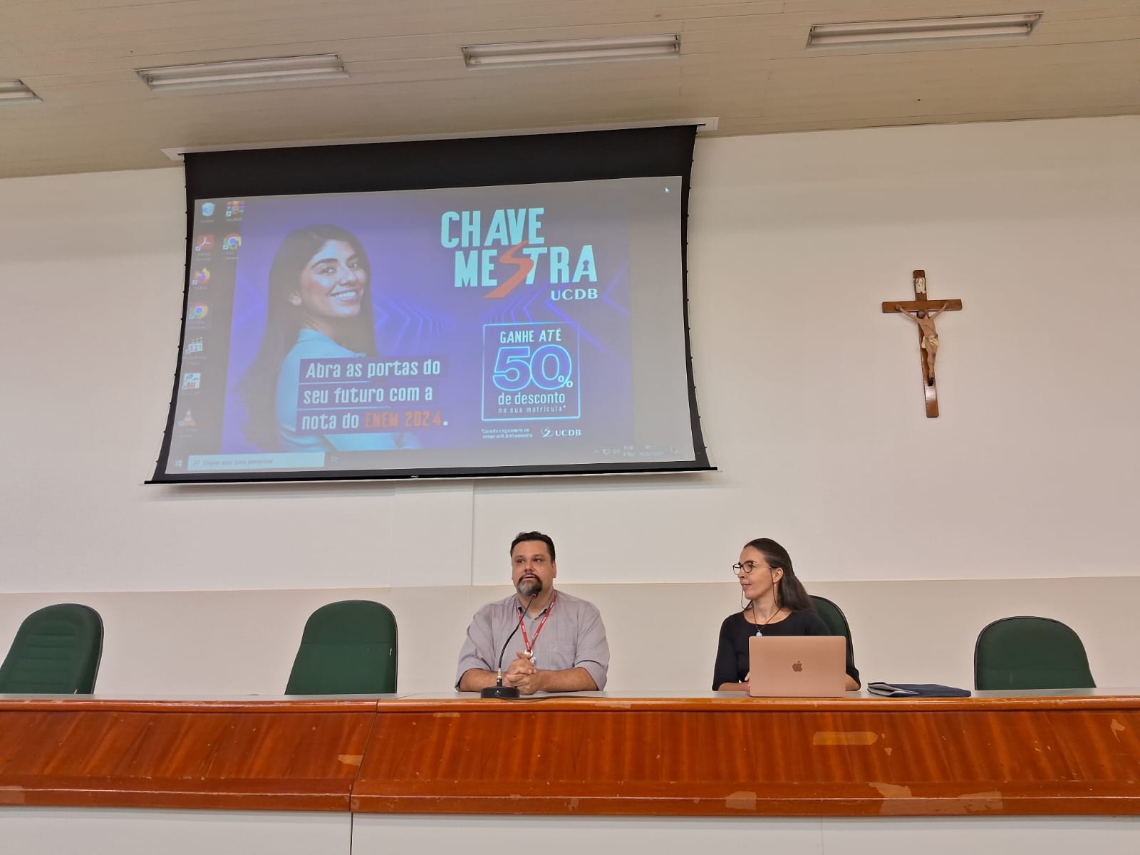 Aula inaugural de Filosofia debate sobre o conceito de ideologia