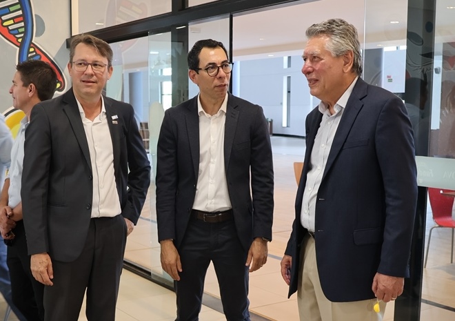 Presidente da Finep visita laboratórios da UCDB