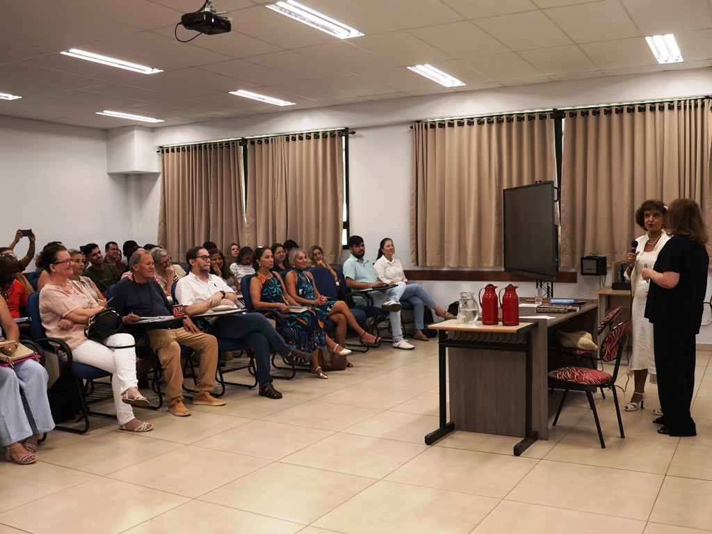 Programa em Educação realiza aula inaugural com professora da UFSCar