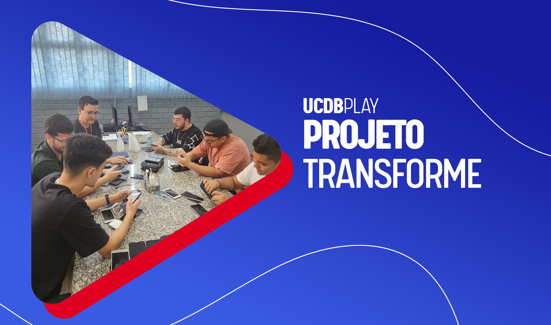 UCDB Play: Acadêmicos recuperam celulares e encaminham para uso em escolas públicas