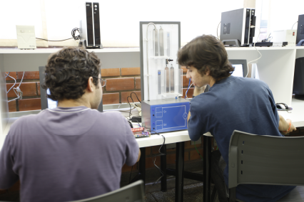 Escolhendo sua graduação? Conheça as áreas mais promissoras em 2022 e para os próximos anos.