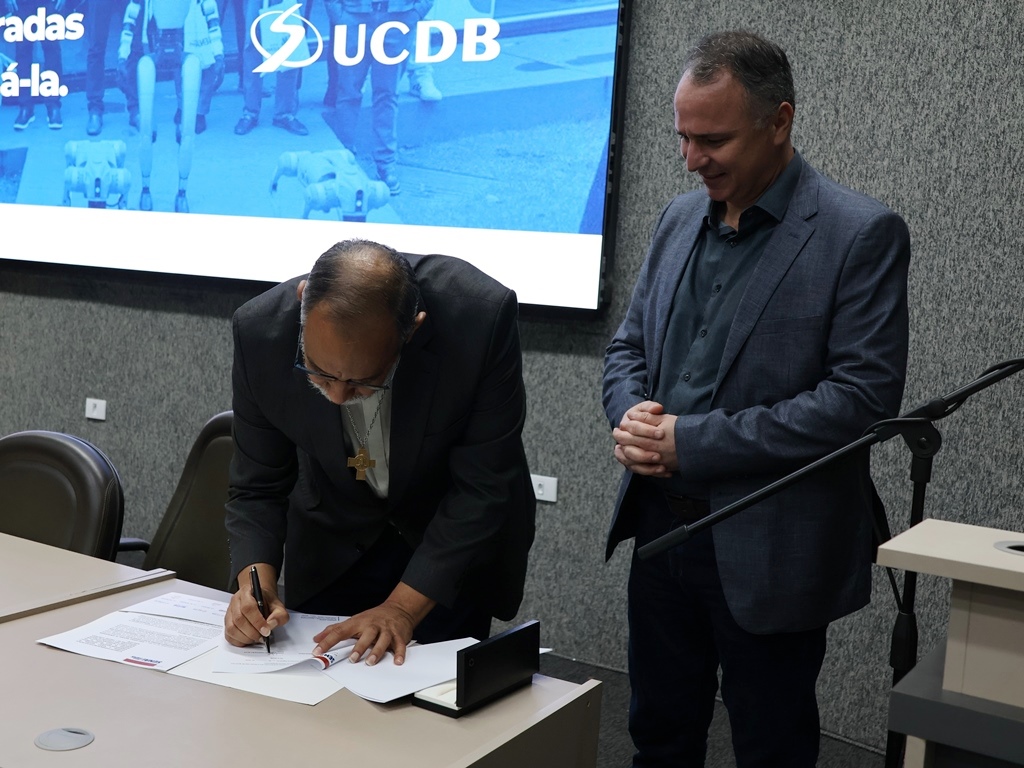 UCDB assina termo de parceria com Senai para desenvolver soluções empresariais