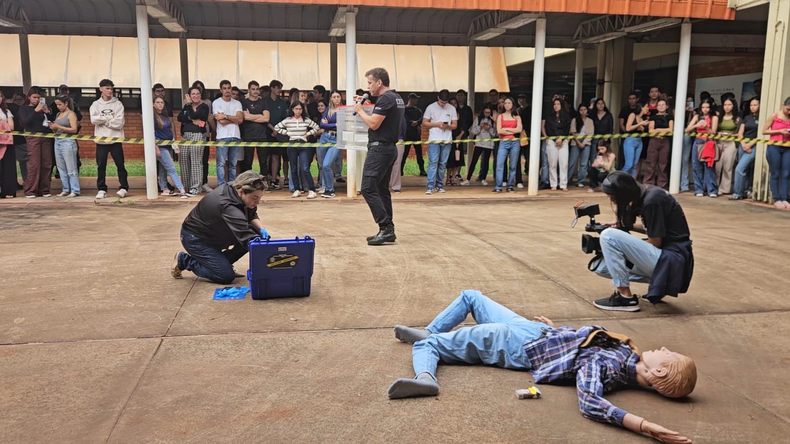 Simulação de homicídio é realizada durante Semana Jurídica da UCDB