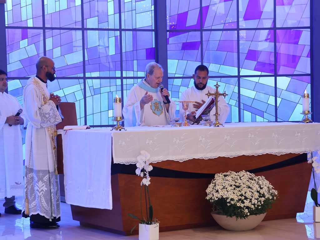 Paróquia Universitária celebra Missa em Ação de Graças pela conclusão do ano letivo