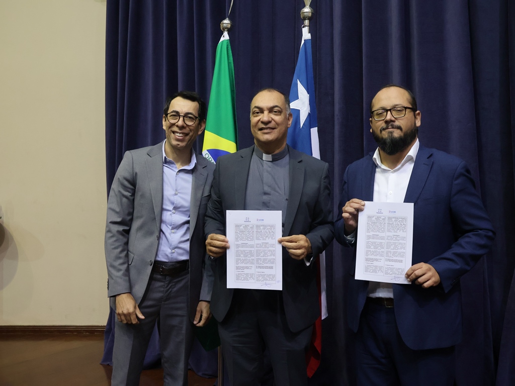 UCDB firma convênio com entidade chilena para projetos de integração regional