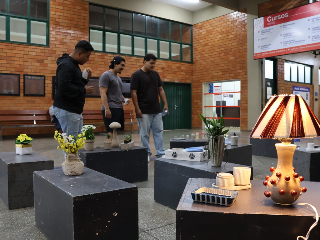 Curso de Arquitetura e Urbanismo da UCDB realiza exposição até quarta-feira