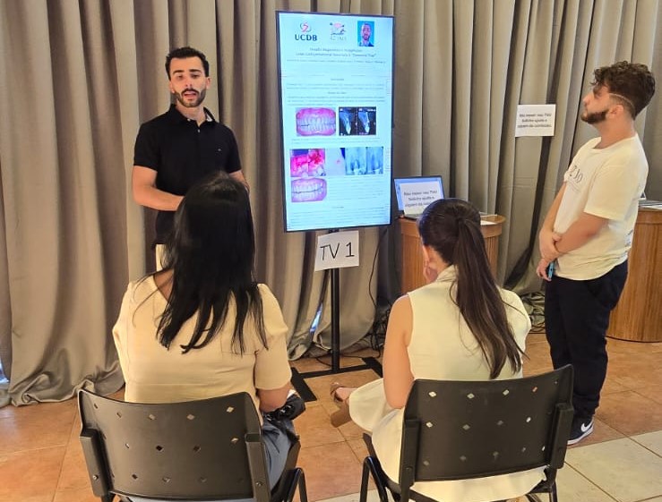 Aluno de Odontologia da UCDB apresenta trabalho em jornada acadêmica