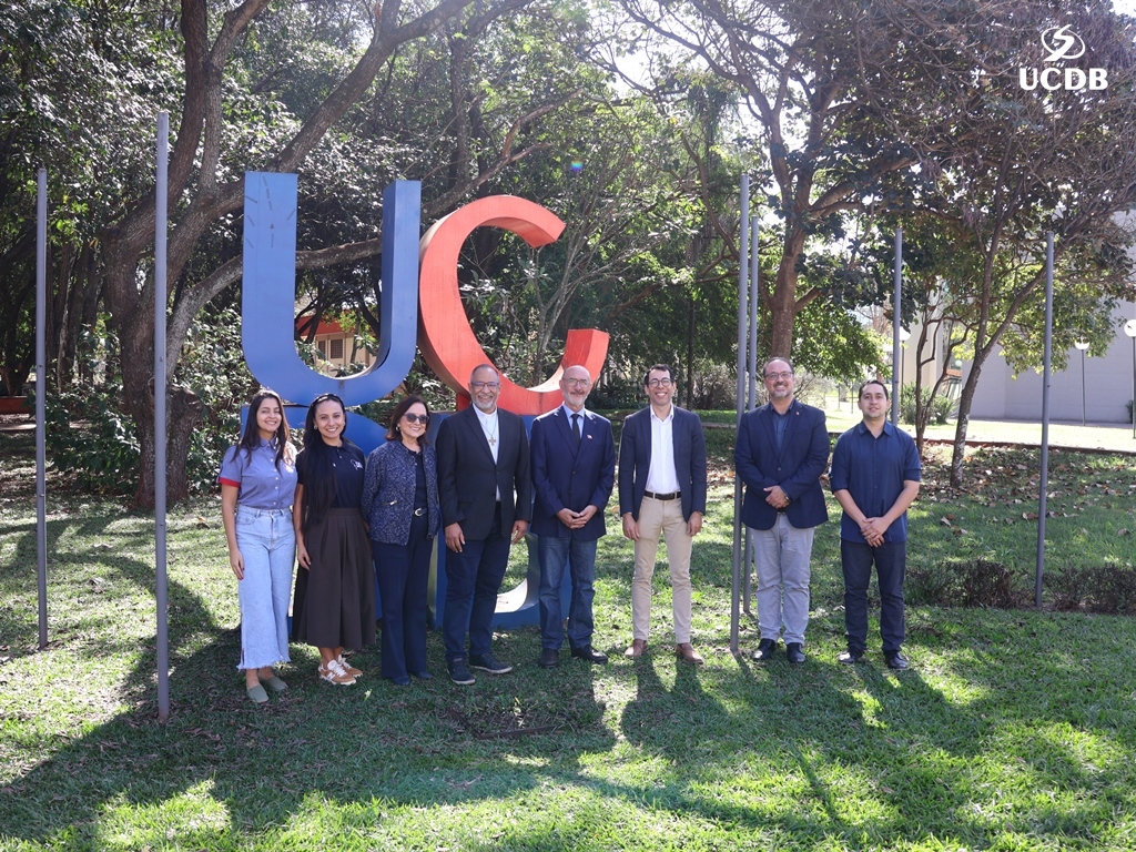 UCDB firma convênio com entidade do Chile para projetos de integração regional