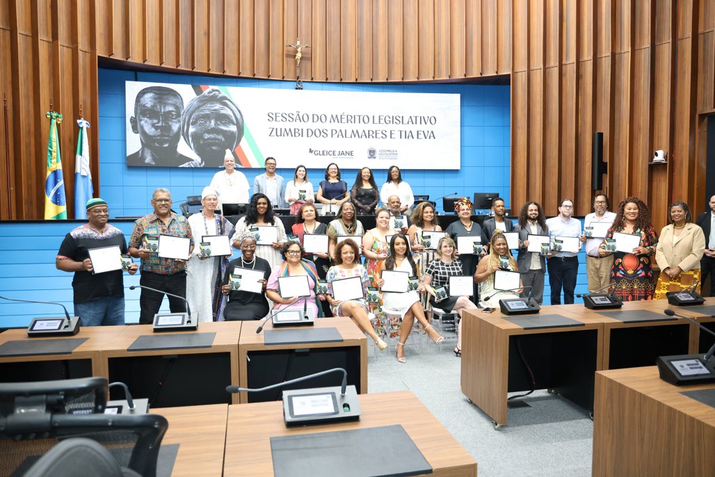 Programa de Pós-graduação em Educação da UCDB é homenageado na Assembleia Legislativa